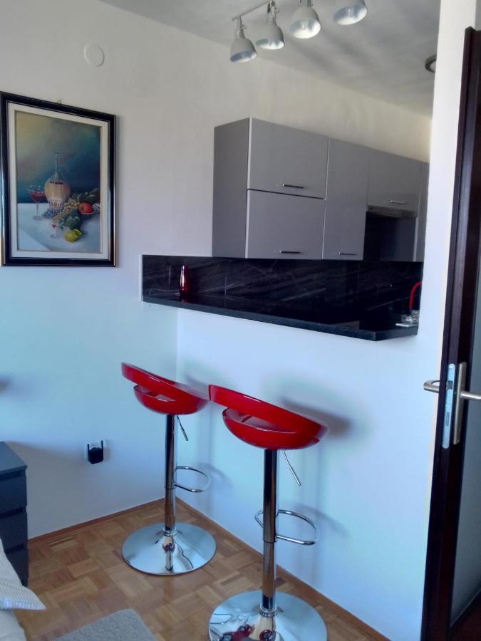 Art Studio Airport Zagreb Velika Gorica Exteriör bild